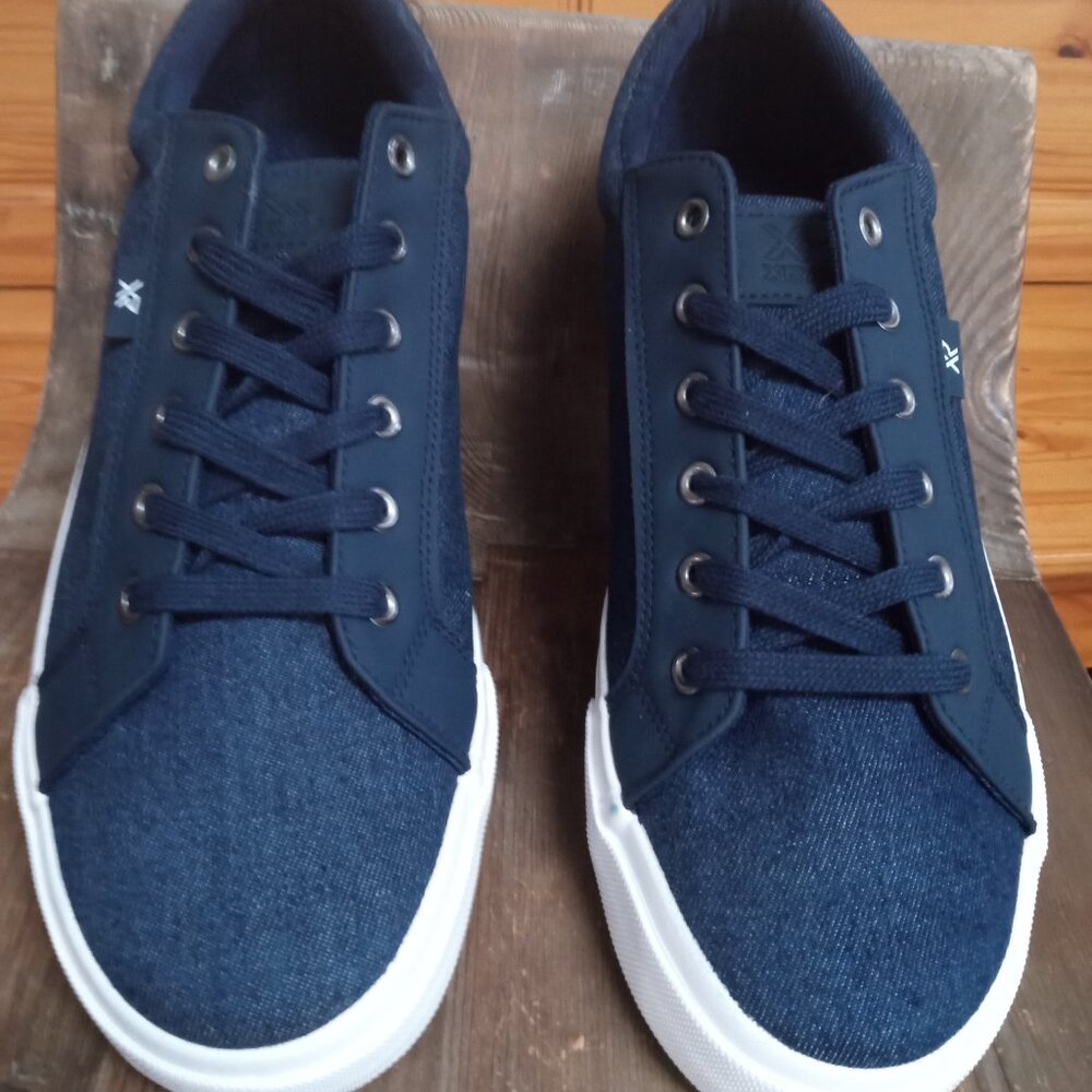 Xray Footwear Men's Size 10.5 Maaemo Low Top Sneakers - Picture 8 of 12